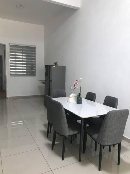 Cikgu I&S Homestay 日得拉 外观 照片
